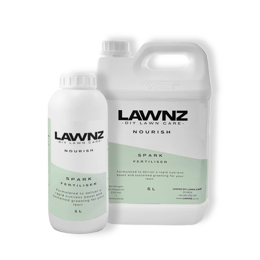 LAWNZ Spark Liquid Lawn Fertiliser bottle – fast-acting fertiliser with nitrogen, potassium and iron for deep green grass